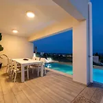 Villa Oriens Gennadi