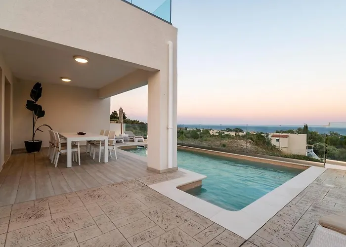 Oriens Villa Gennadi